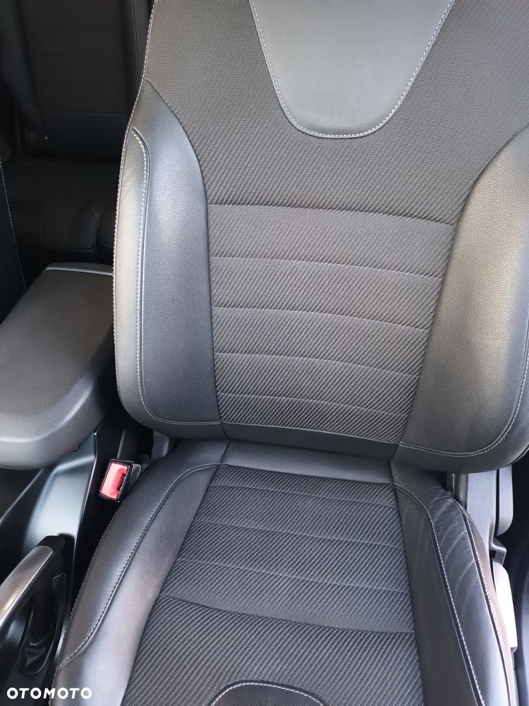 Ford Kuga 1.6 EcoBoost 2x4 Titanium - 23