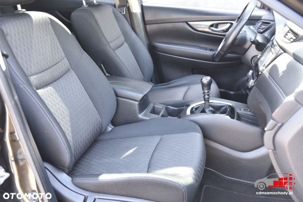 Nissan X-Trail - 25