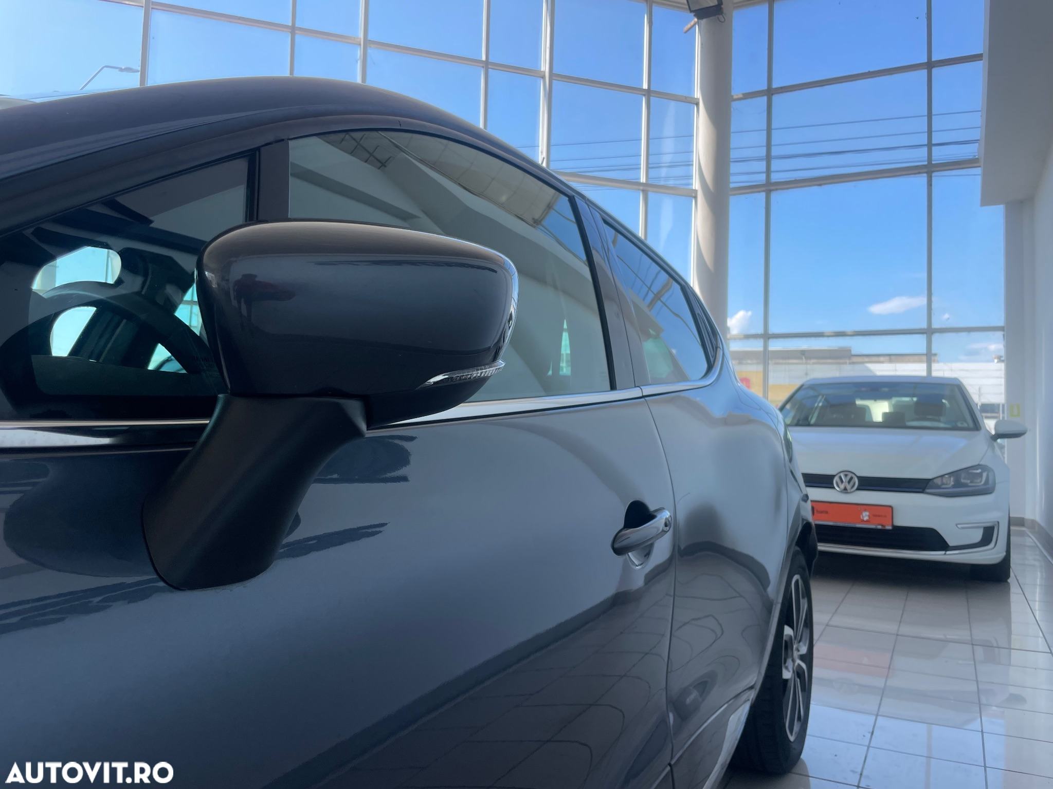 Renault Clio (Energy) TCe 90 Start & Stop INTENS - 23