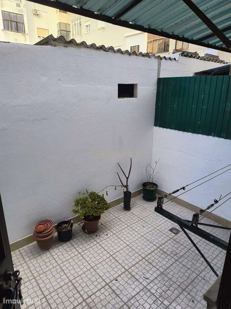 Apartamento T1 com Varanda em Barreiro, Setúbal - Grande imagem: 3/5