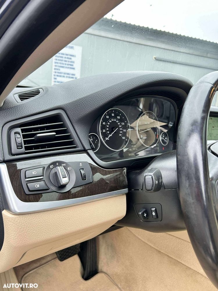 BMW Seria 5 528i xDrive Aut. - 10