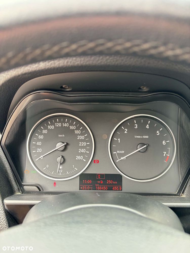 BMW Seria 1 116i - 10