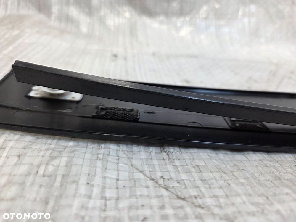 FORD FOCUS MK2 PRAWA TYŁ  LISTWA OSŁONA SŁUPKA DRZWI SZYBY 4M51A254A40-AF - 5