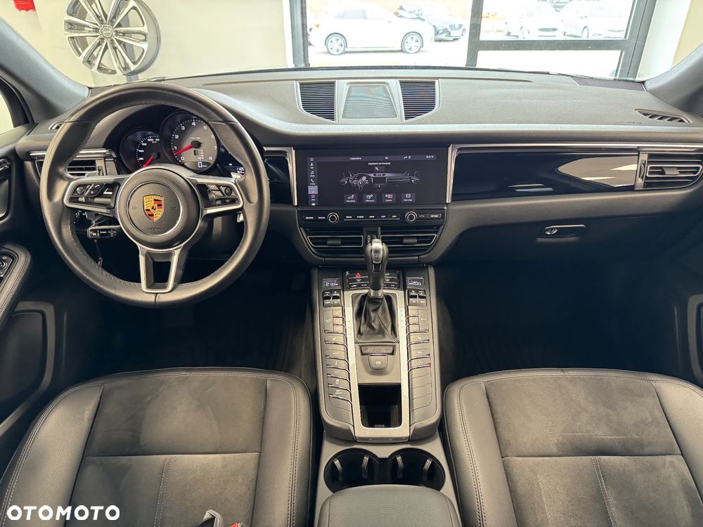 Porsche Macan S - 5