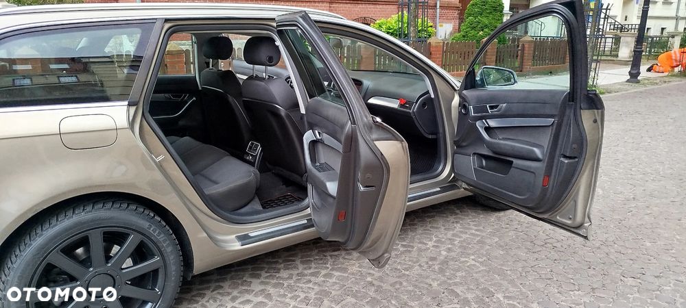Audi A6 Avant - 18
