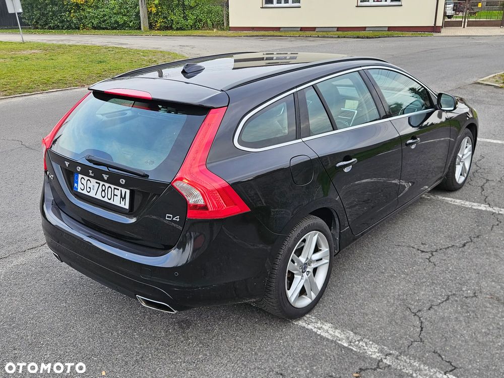 Volvo V60 D4 Drive-E Momentum - 12
