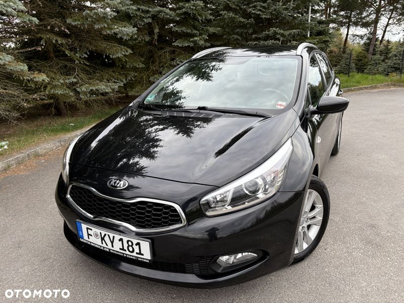 Kia Ceed 1.6 GDI Dream Team Edition - 5