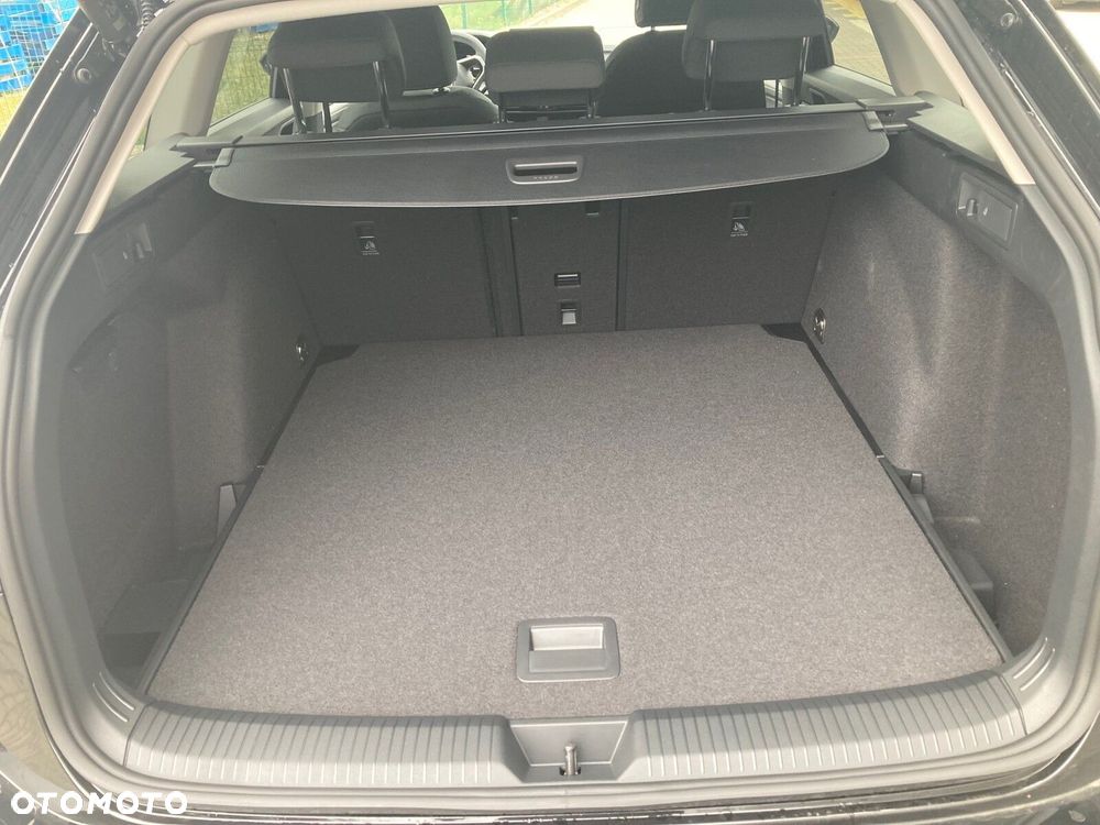 Volkswagen Golf - 20