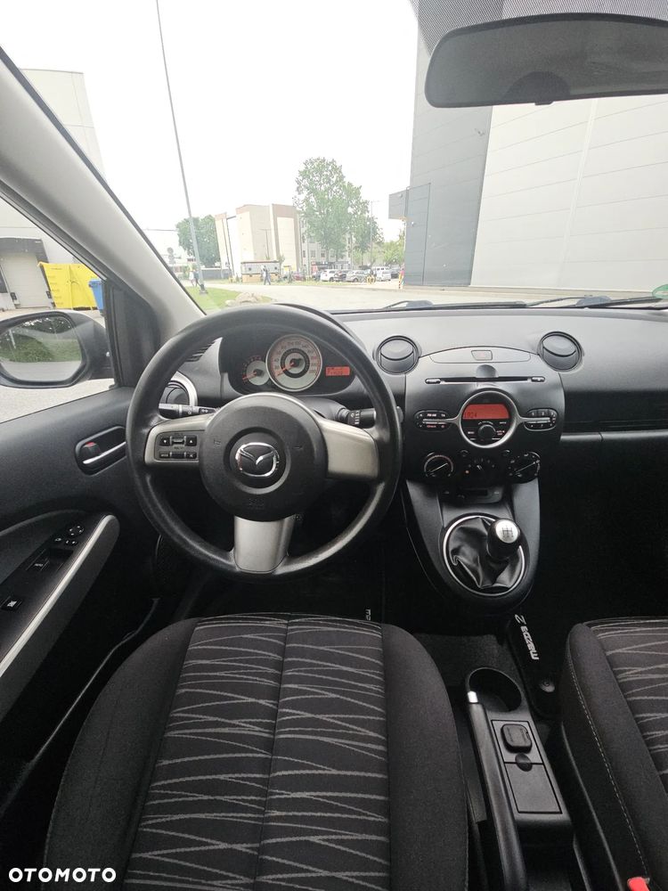 Mazda 2 - 22