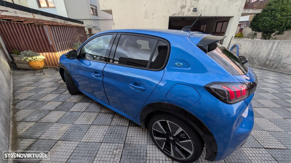 Peugeot e-208 50 kWh GT - 4
