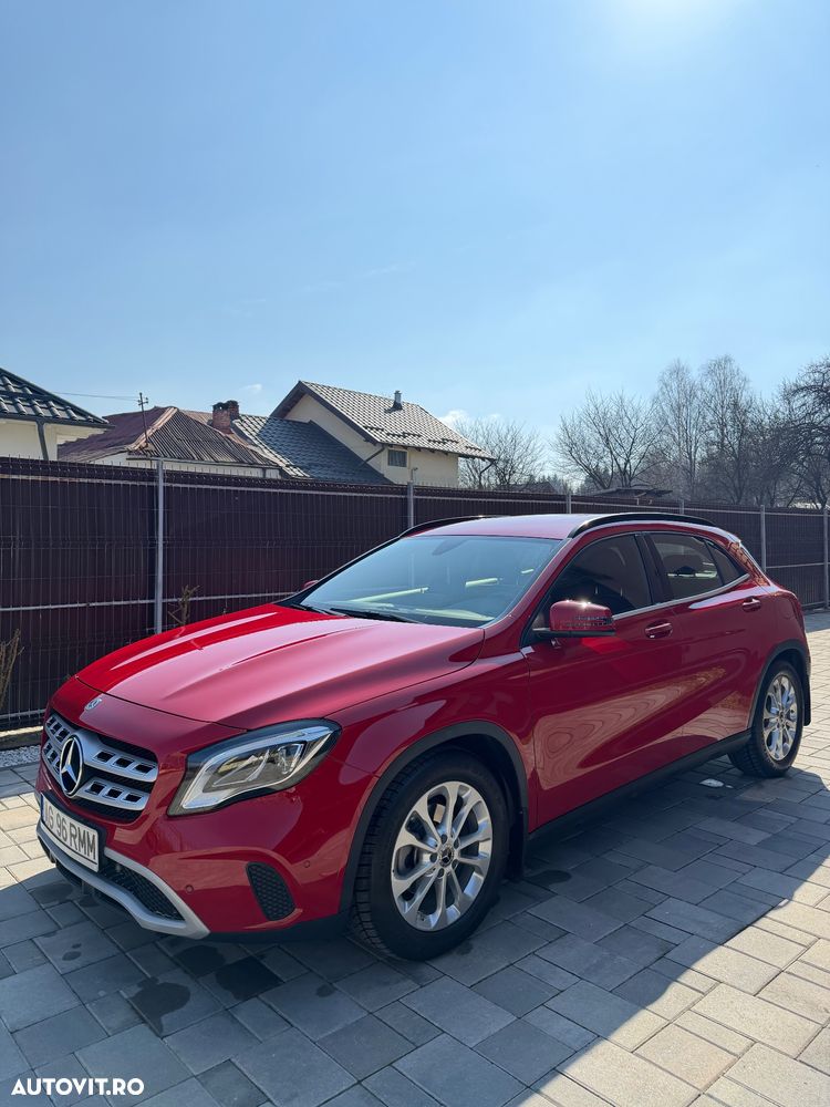 Mercedes-Benz GLA - 2