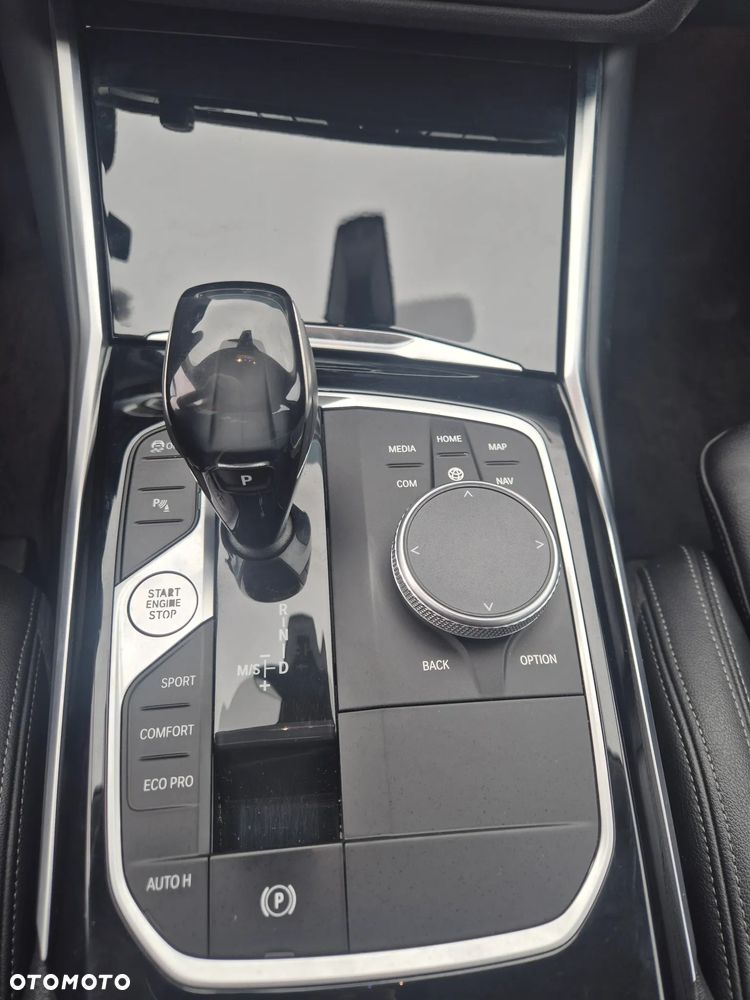 BMW Seria 3 320d Edition Luxury Line Purity - 7