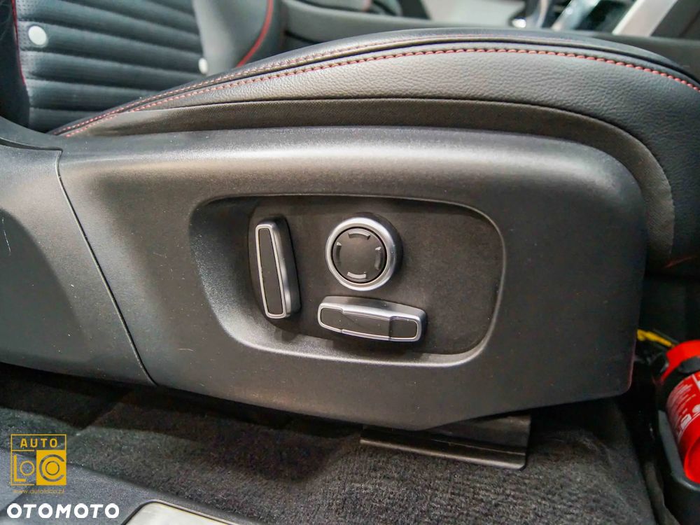 Land Rover Discovery Sport D165 Dynamic SE - 38