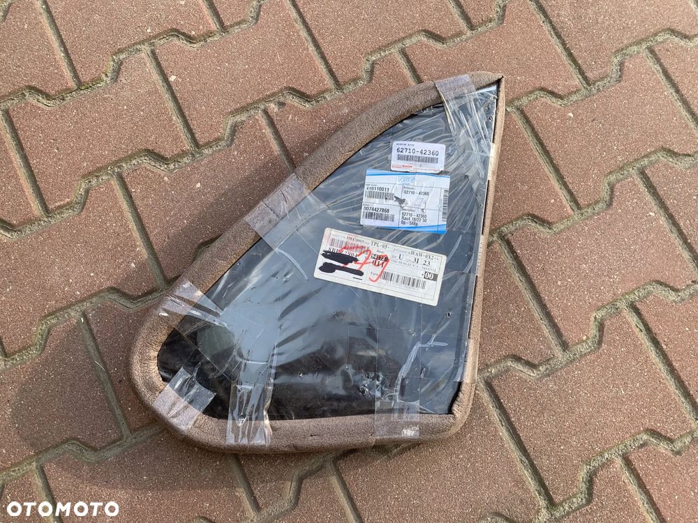 TOYOTA RAV4 V 2019- SZYBA PRAWA TYLNA TYŁ W KAROSERIĘ KAROSERYINA NOWA - 1