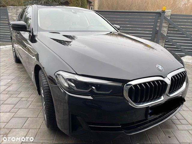 BMW Seria 5 520d xDrive - 1