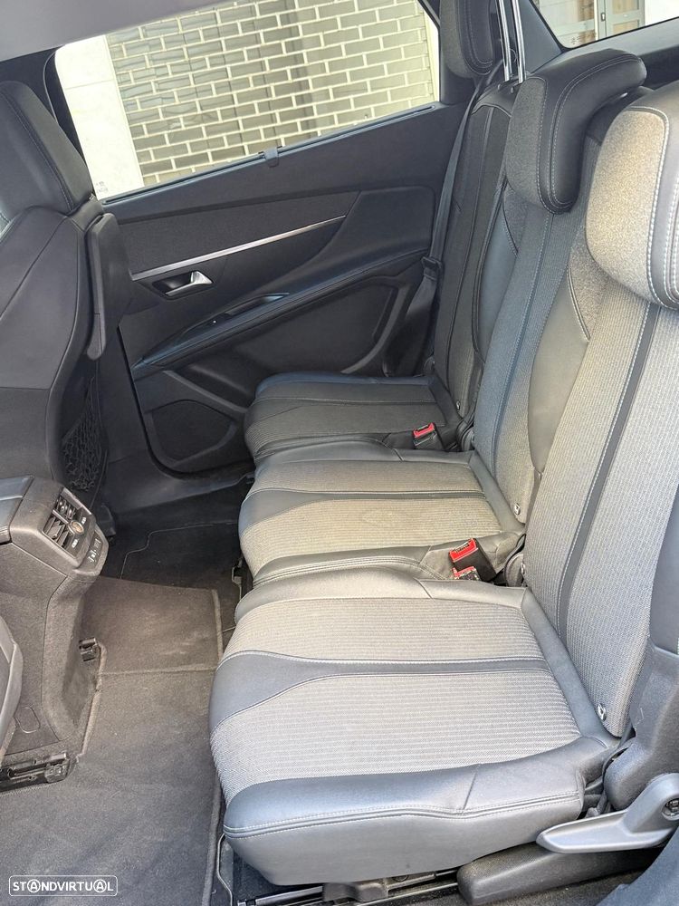 Peugeot 5008 1.5 BlueHDi Allure Pack EAT8 - 6