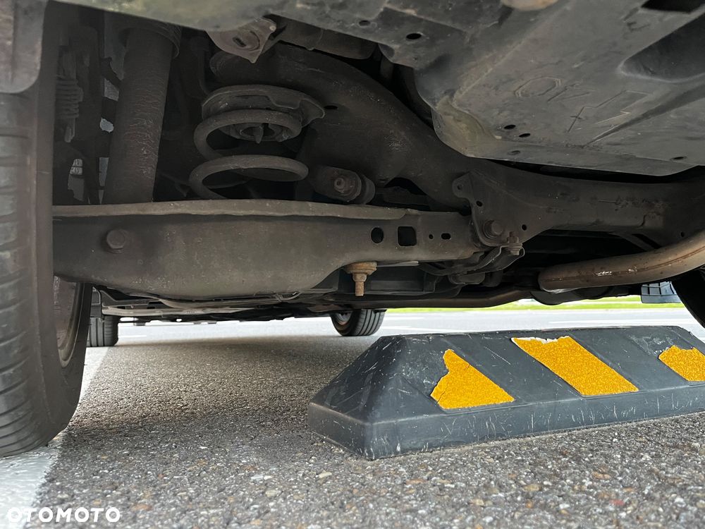 Toyota Auris 1.2 Turbo Comfort - 33