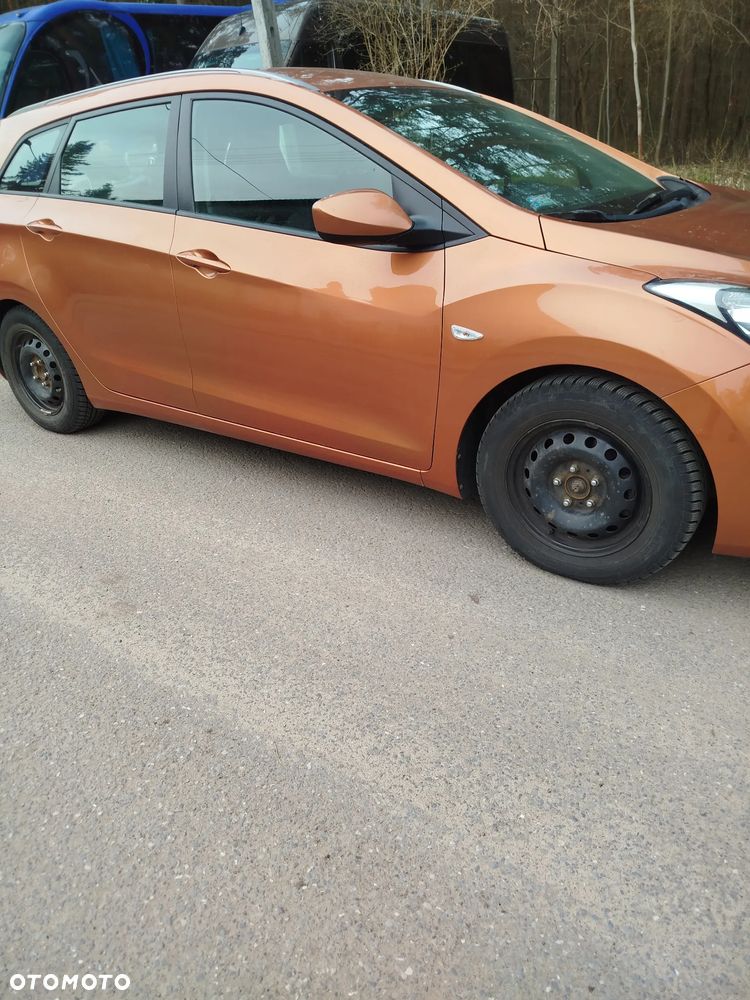 Hyundai i30 1.6 Classic + - 2