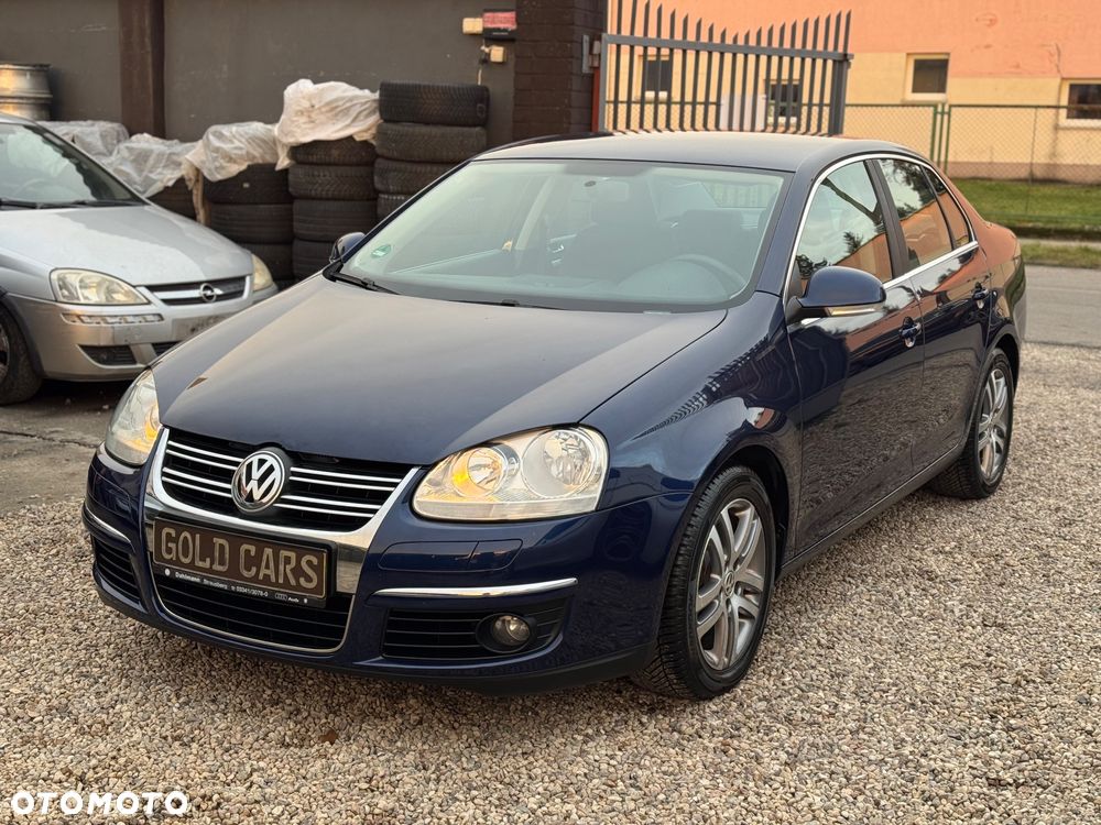 Volkswagen Jetta 1.4 TSI Sportline - 1