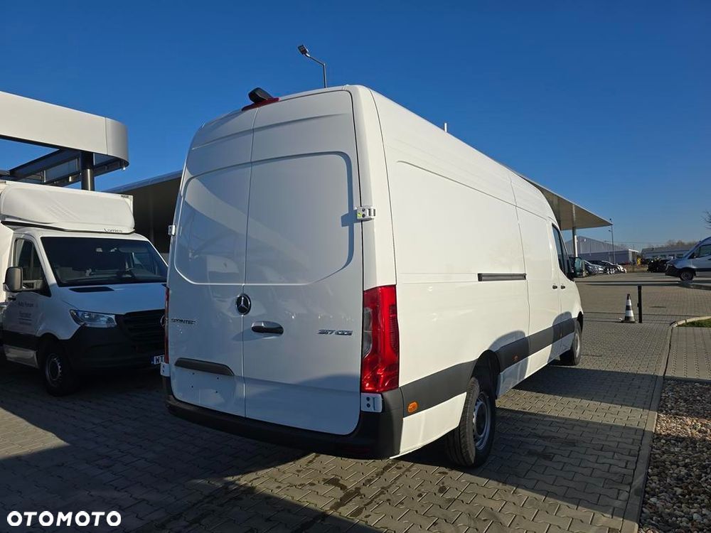 Mercedes-Benz Sprinter 317 CDI Long PRO 9G-Tronic - 8
