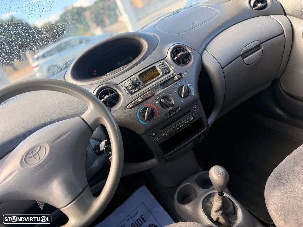 Toyota Yaris 1.4 D-4D Sol ABS - 16