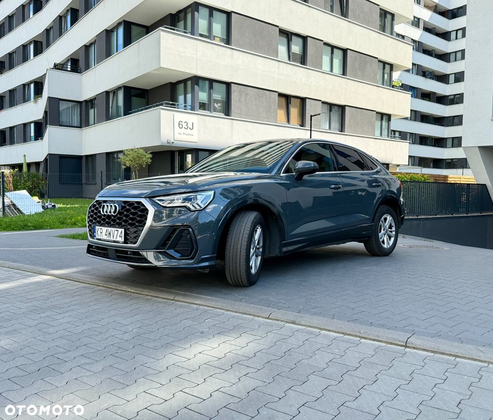 Audi Q3 Sportback - 16