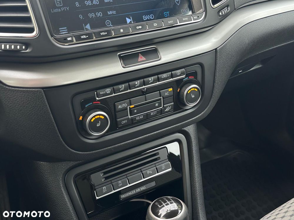 Volkswagen Sharan 2.0 TDI Special - 15