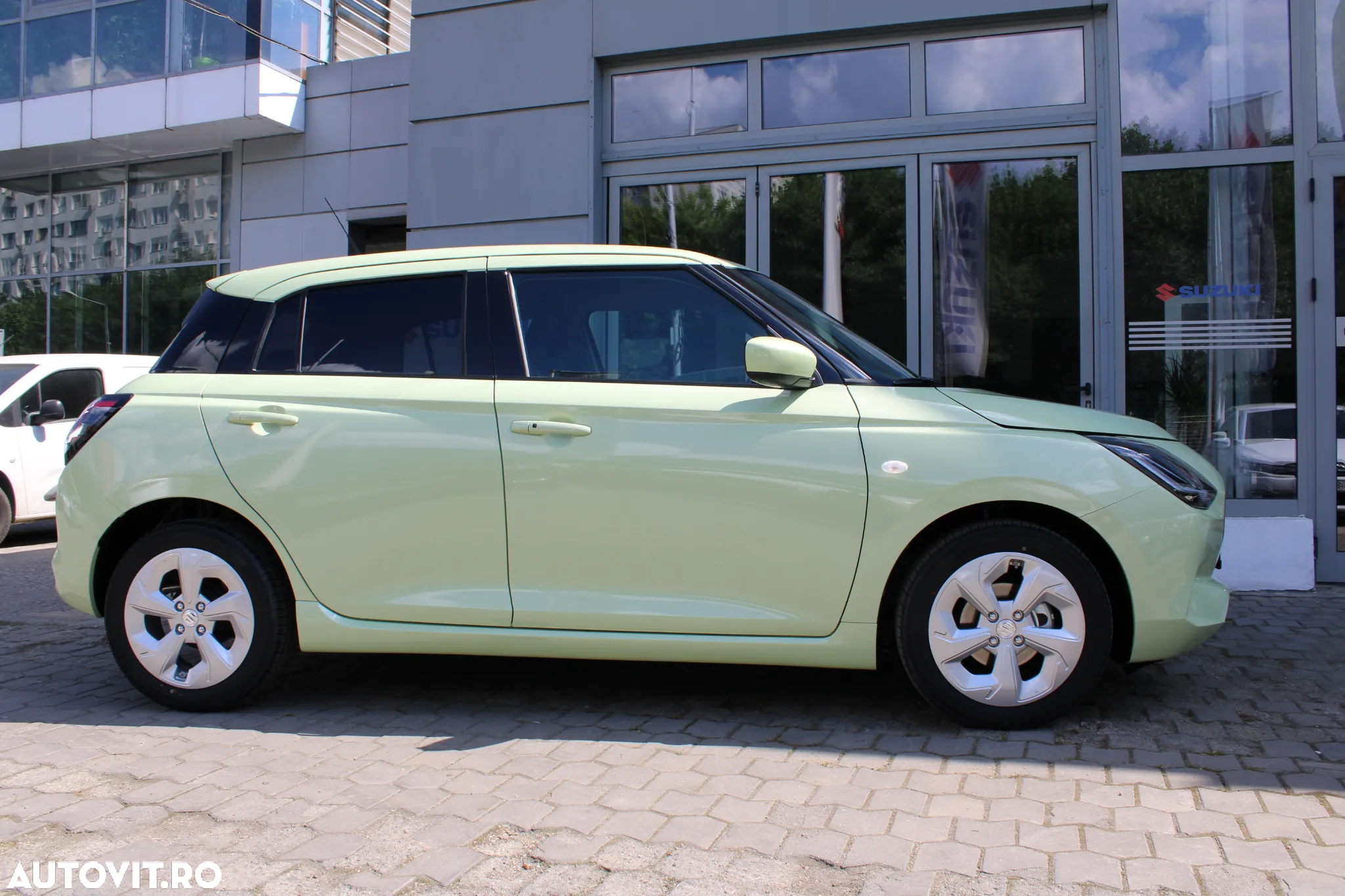 Suzuki Swift - 8