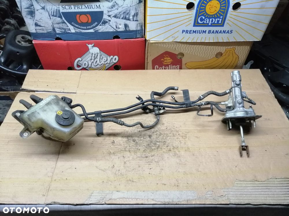 Toyota Prius II hybrid 1.5 16V pompa hamulcowa przewody zbiorniczek 47270-47010  132030-40120 - 4