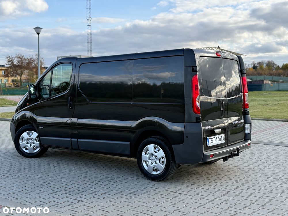 Opel VIVARO - 27