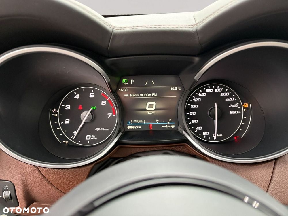 Alfa Romeo Stelvio 2.0 Turbo TI Q4 - 15