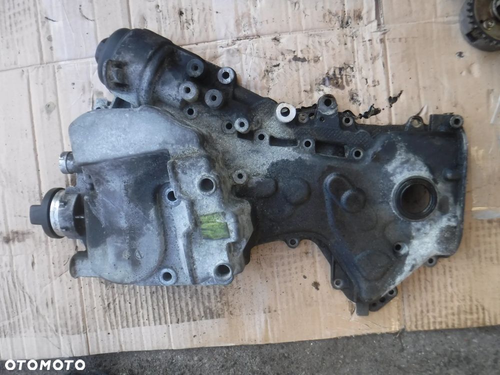 Vw Skoda Seat Aydi A3 Golf VI 1.4 TSI TFSI  obudowa pokrywa rozrzadu  03C109211 - 1