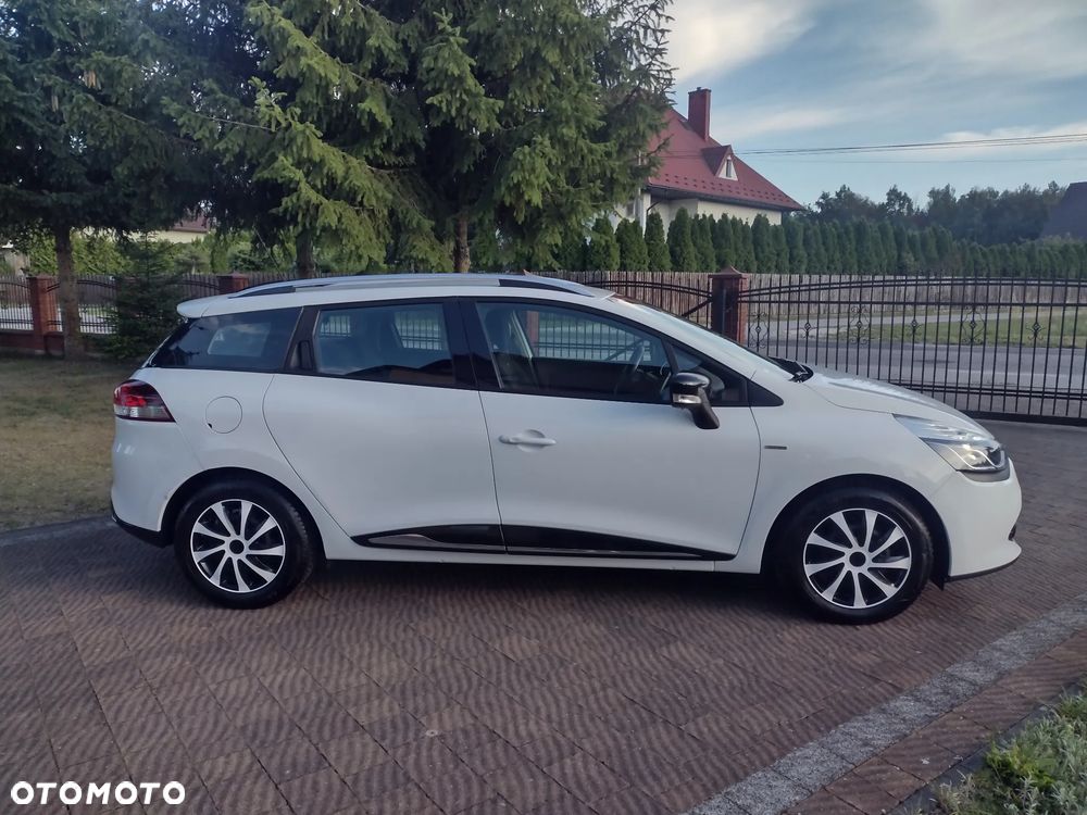 Renault Clio 1.2 16V 75 Limited - 9