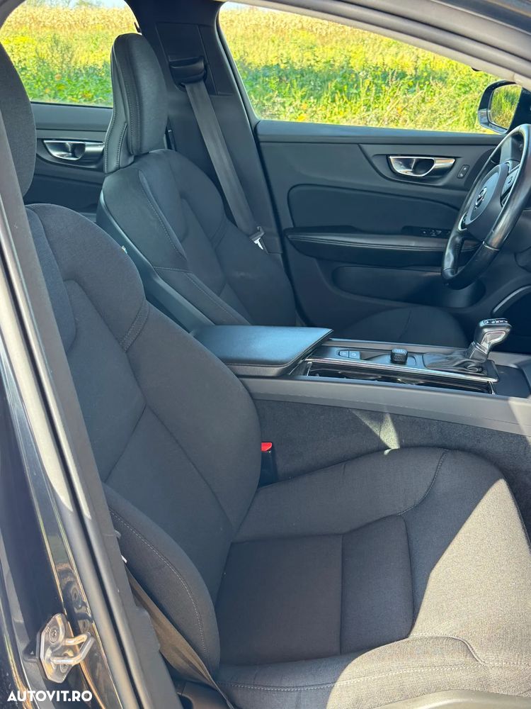 Volvo V60 D3 Momentum - 9