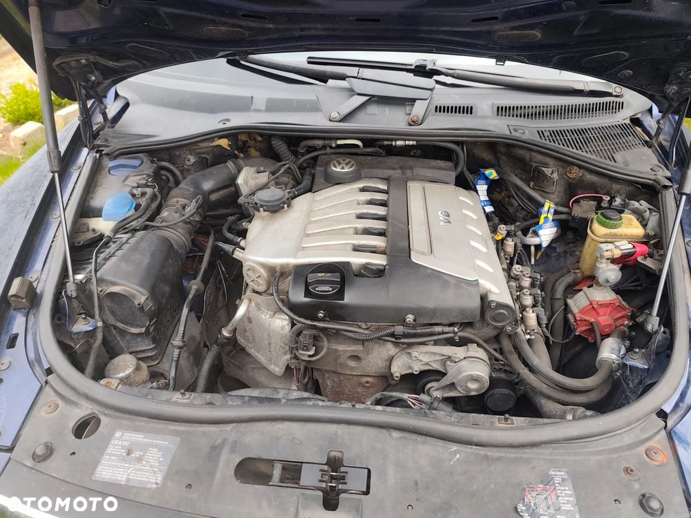 Volkswagen Touareg 3.2 V6 Tiptr - 11