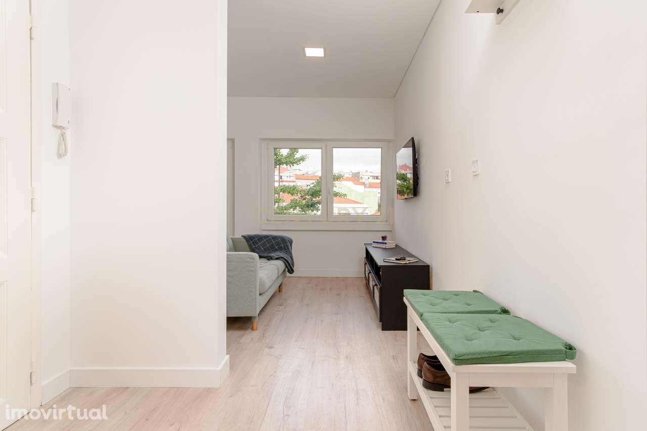 Apartamento T2 Mobilado no Centro de Almada – Excelente Localização - Grande imagem: 3/32