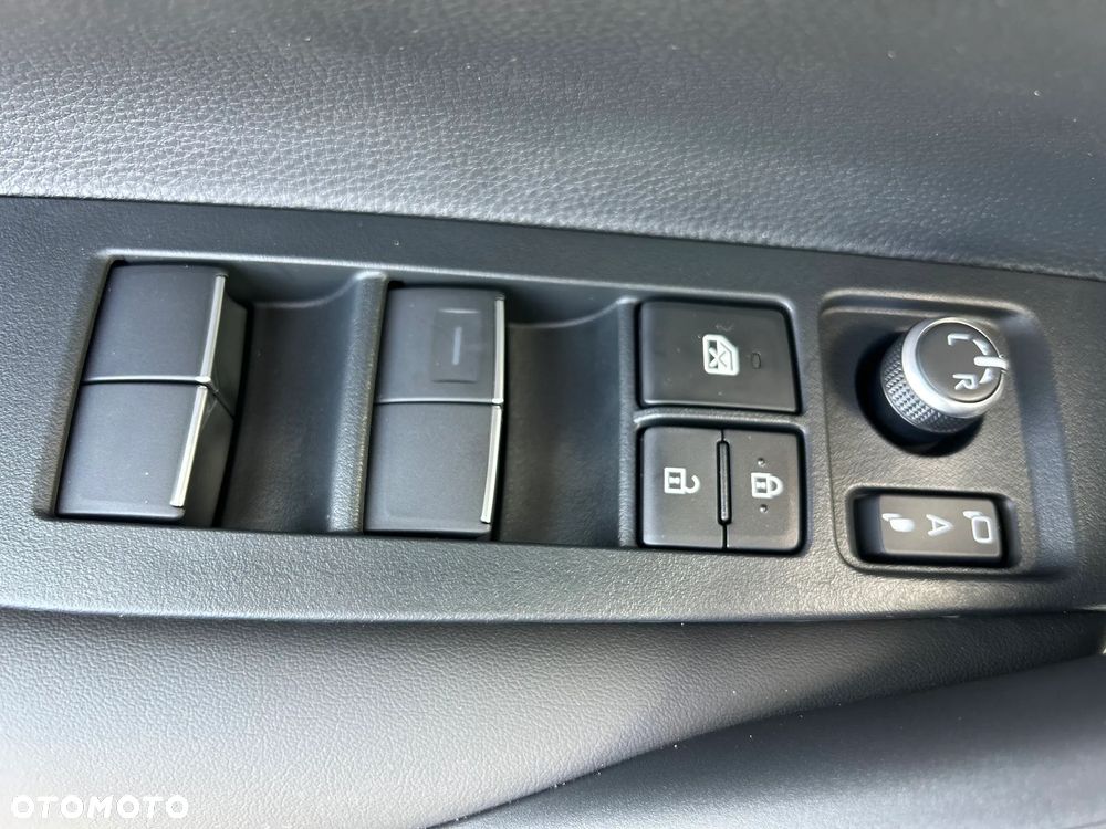 Toyota Corolla 1.8 Hybrid Style - 33