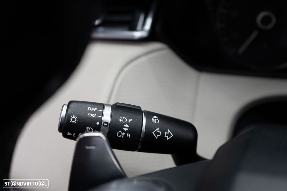 Land Rover Range Rover Velar 2.0d R-Dynamic HSE - 43