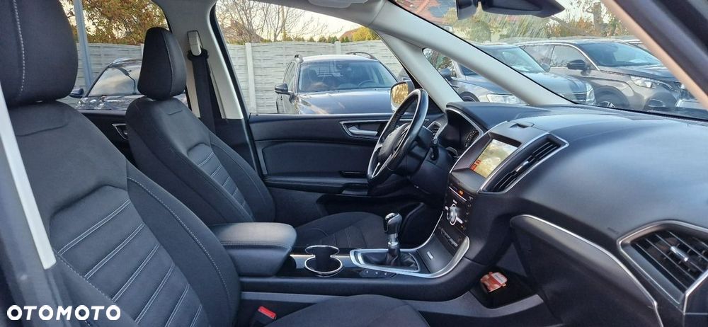 Ford Galaxy - 28
