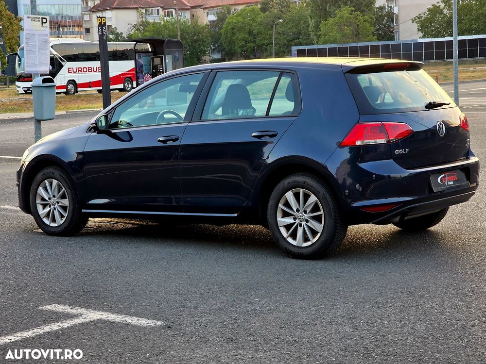 Volkswagen Golf 1.2 TSI BMT Comfortline - 11