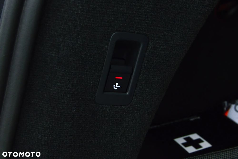 Audi RS6 Avant TFSI mHEV Quattro Performance Tiptronic - 34