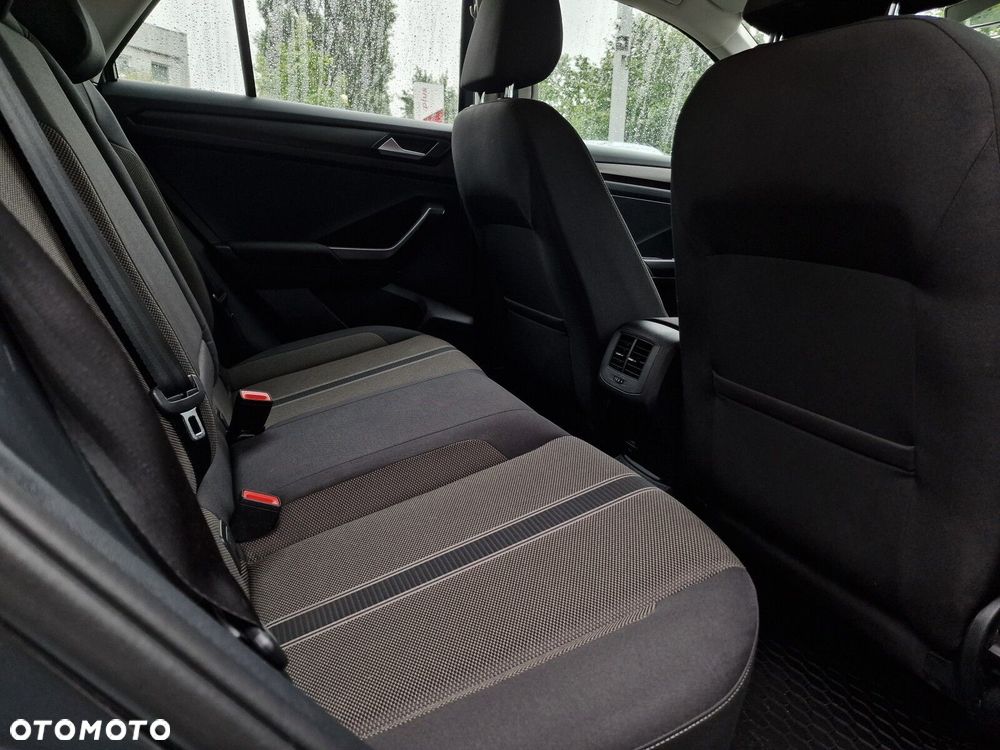 Volkswagen T-Roc 1.5 TSI ACT Advance DSG - 16
