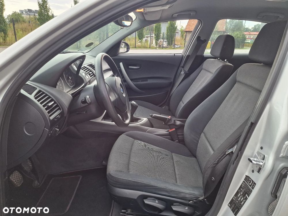 BMW Seria 1 116i - 18