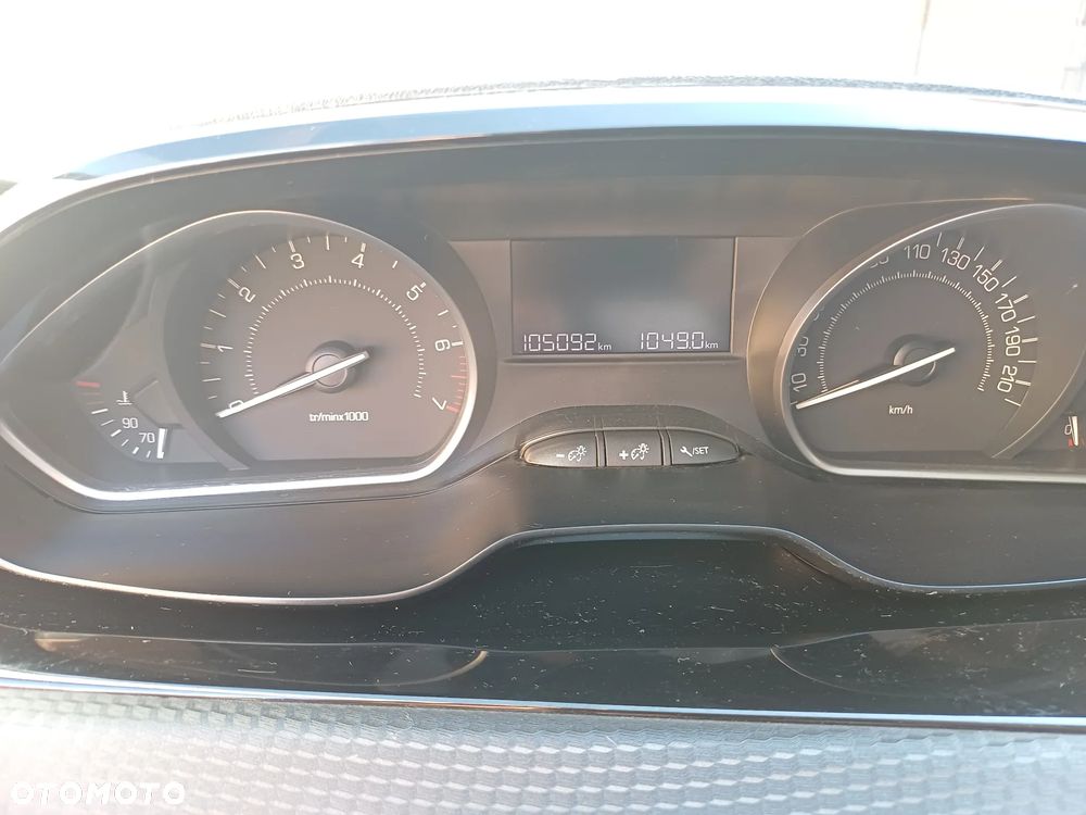 Peugeot 2008 1.2 VTi/Pure Tech Access - 13