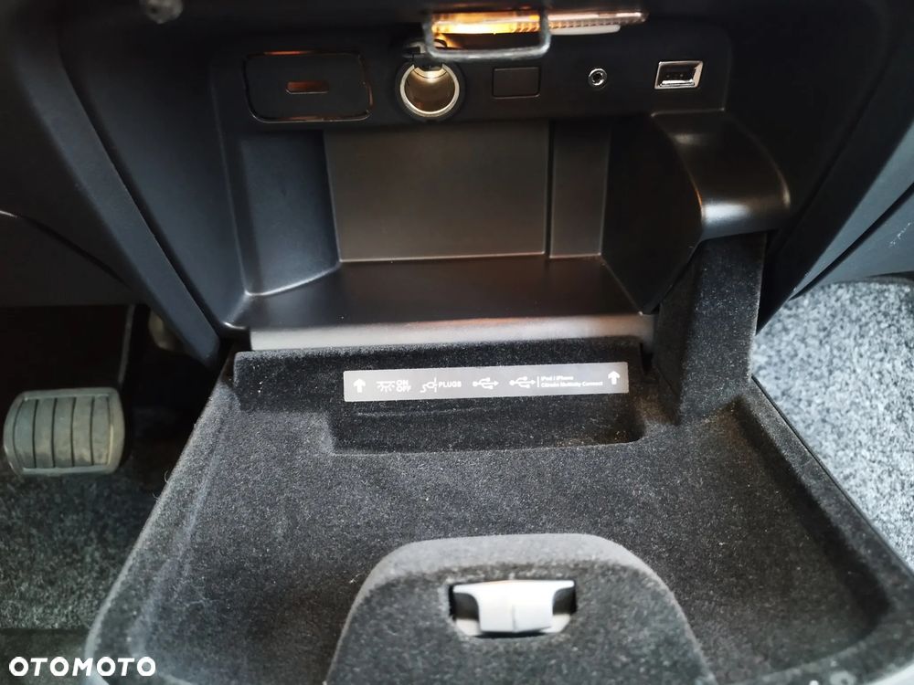 Citroën C4 Picasso 1.6 e-HDi Exclusive - 24