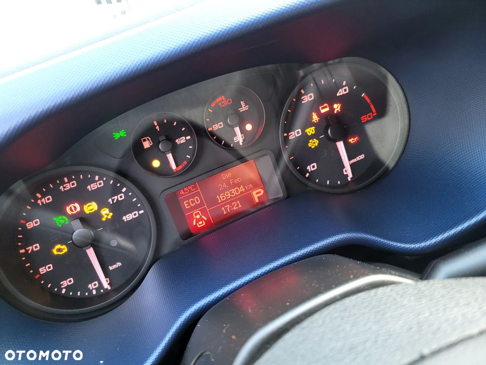 Iveco DAILY 35 S 16 HIMATIC AUTOMAT-L2 H2-HAK 3500 KG-KLIMA-ŁADNY - 24