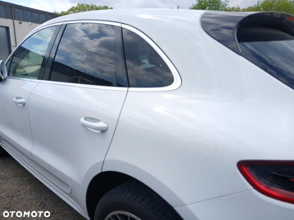 Porsche Macan - 10
