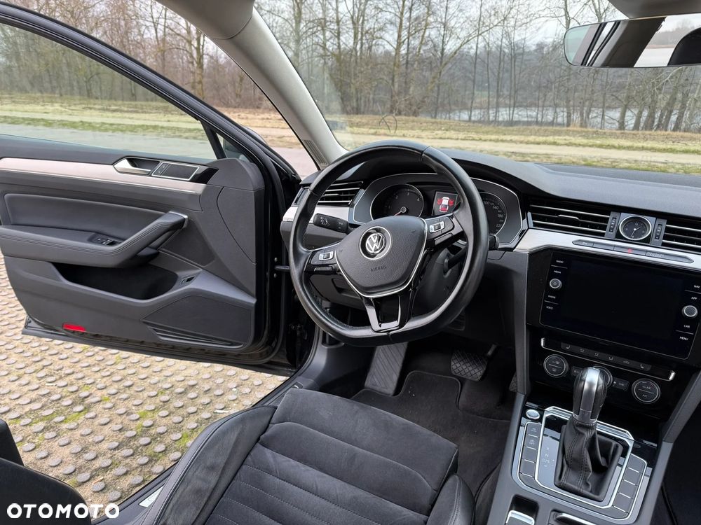 Volkswagen Passat 2.0 TDI BMT Highline DSG7 - 27