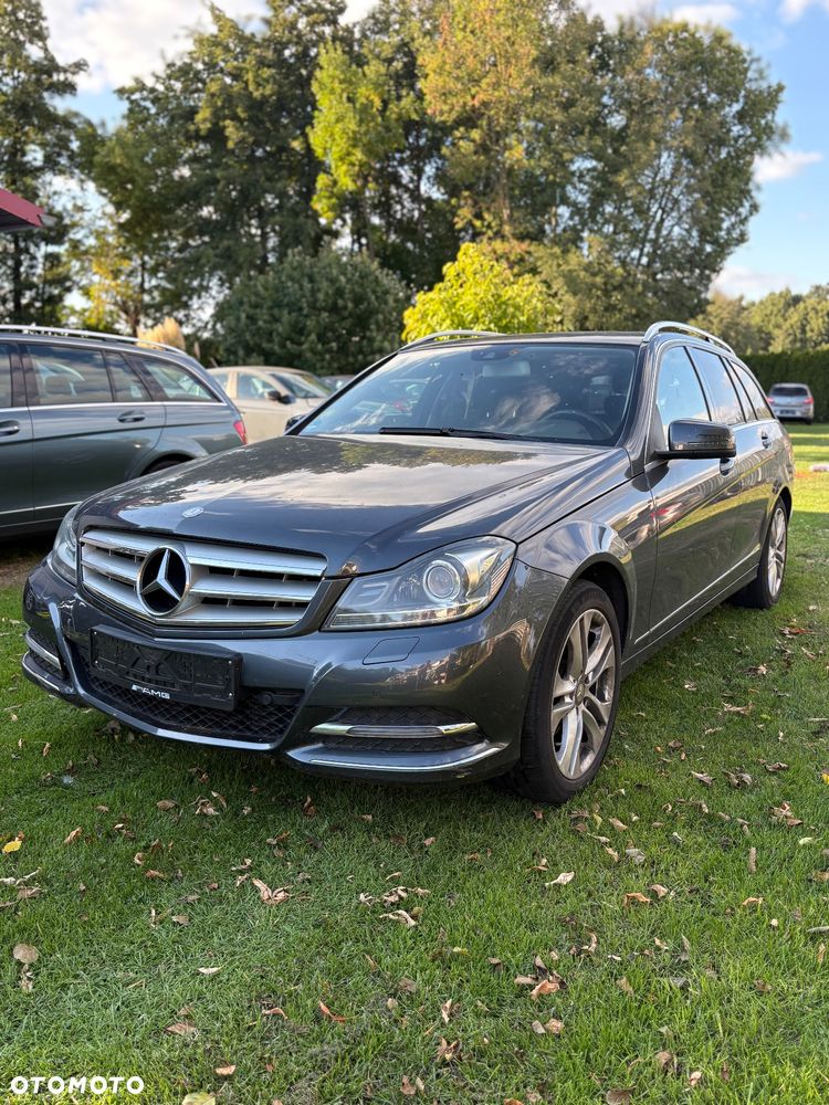 Mercedes-Benz Klasa C 220 T CDI DPF Automatik BlueEFFICIENCY Avantgarde - 2