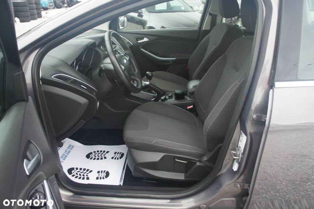Ford Focus - 17